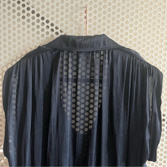 Vince Collared Cowl Sleeve Scoop Neck Top with Shoulder Tabs Size 6 Navy Blue - Picture 8 of 10